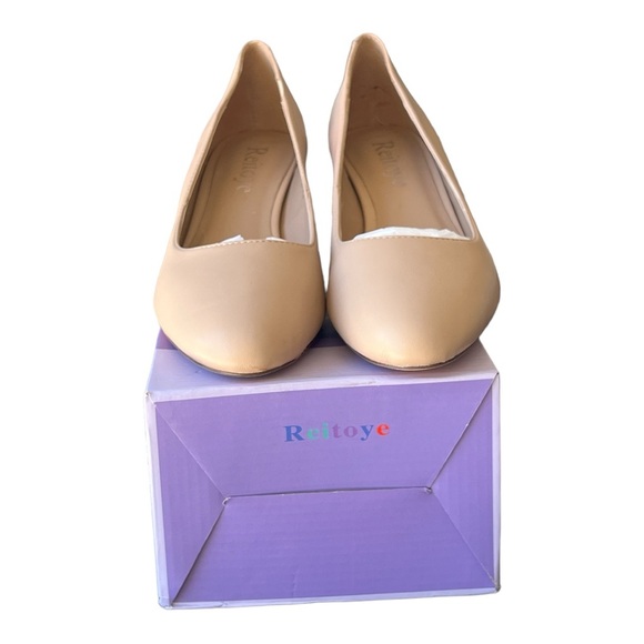 Reitoye Women’s Low Heels Size 7. - Picture 2 of 6